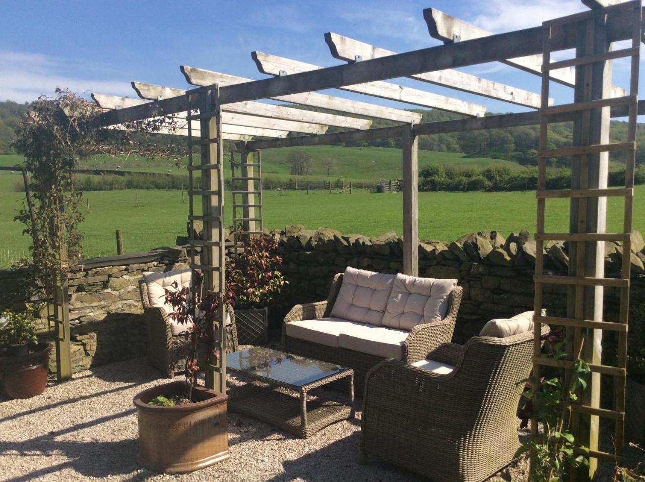 Crosslands Farm Hotel Kendal Exterior foto